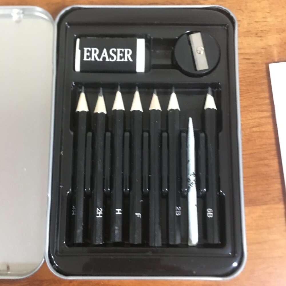 Sketching art tin kit